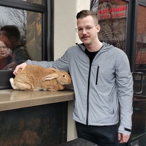 Meet your Posher, Harrison